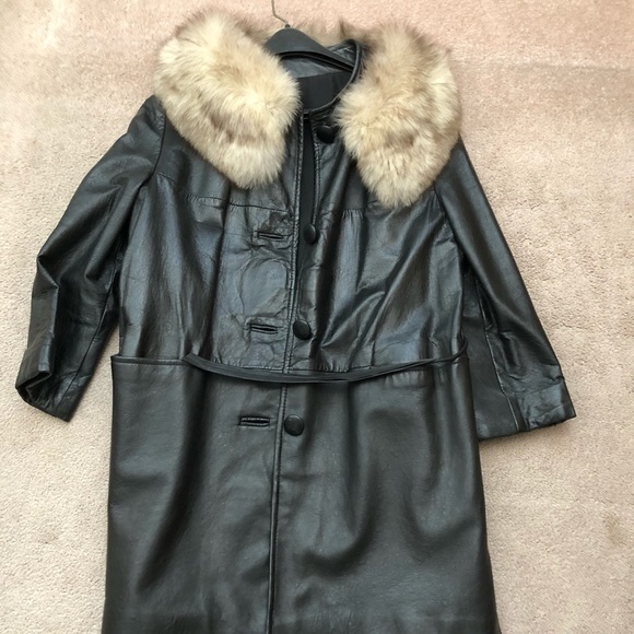 Authentic Vintage Leather TrenchCoat - Minx collar - Picture 2 of 11